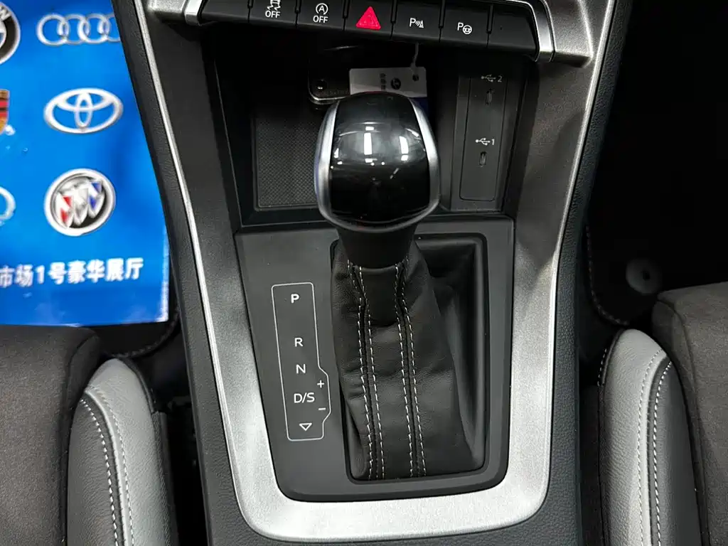 Audi Q3 2022 — фото 15