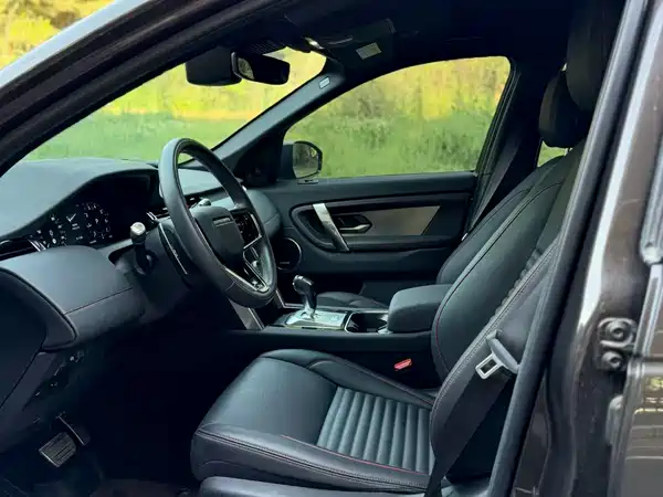 Land Rover Discovery Sport 2023