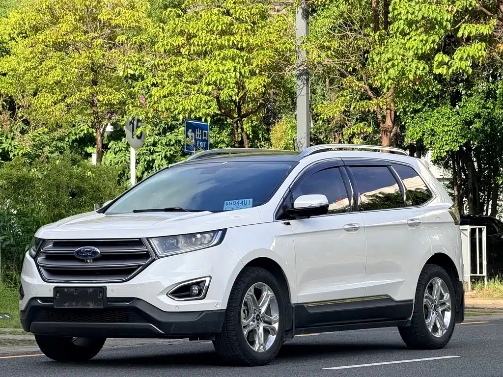 Ford Edge 2016 — фото 1