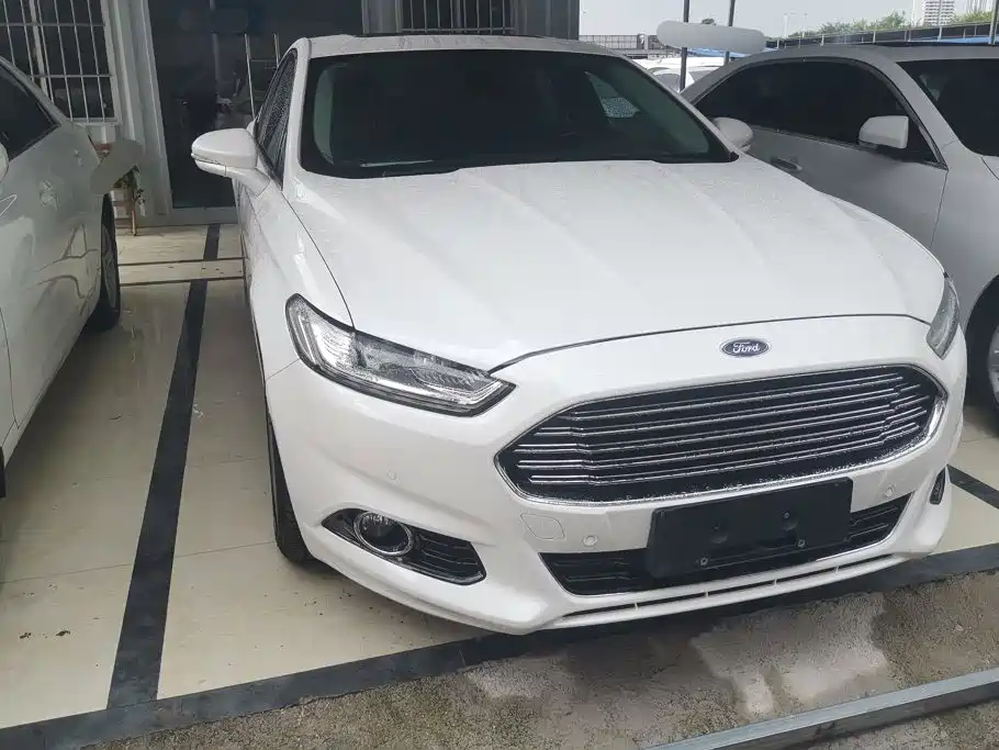 Ford Mondeo 2014 — фото 2