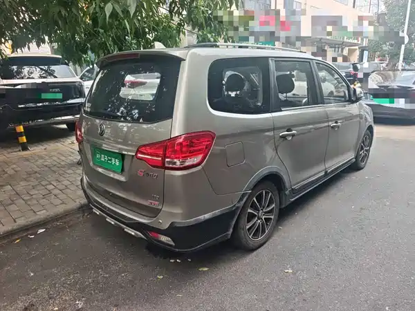 Dongfeng Fengxing S500 2016