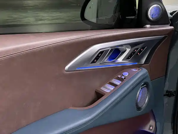 BMW XM 2023