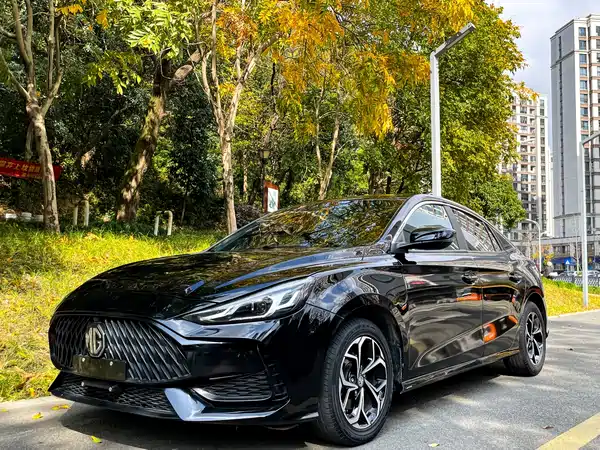 MG MG5 2021