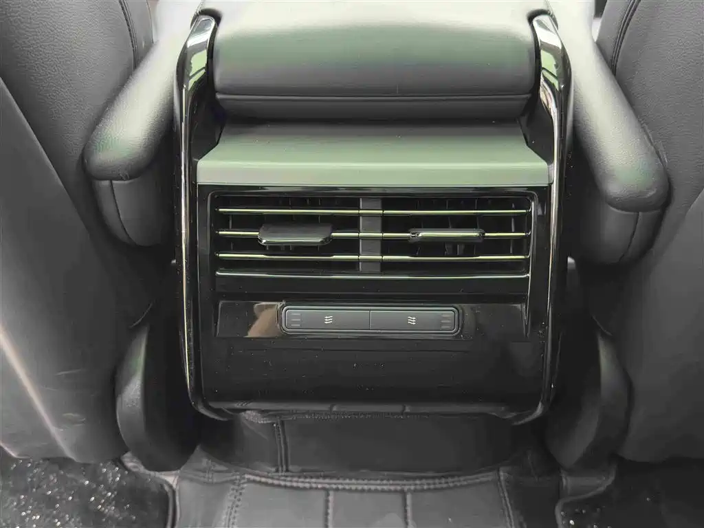 Land Rover Range Rover Sport 2023 — фото 14