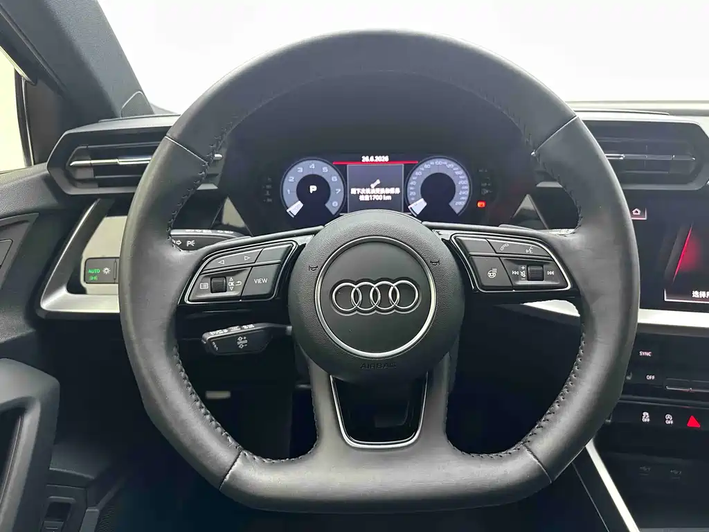 Audi A3 2022 — фото 16
