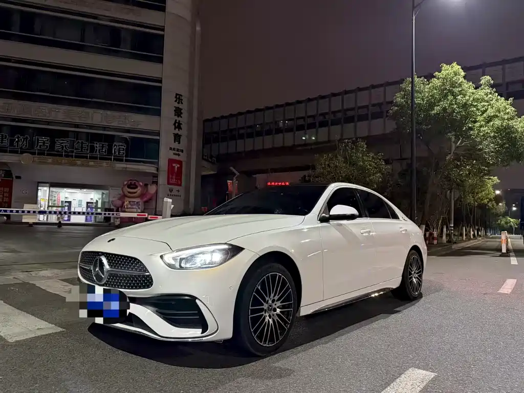 Mercedes-Benz C-Class 2023 — фото 2