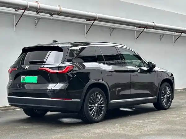 NIO ES8 2022