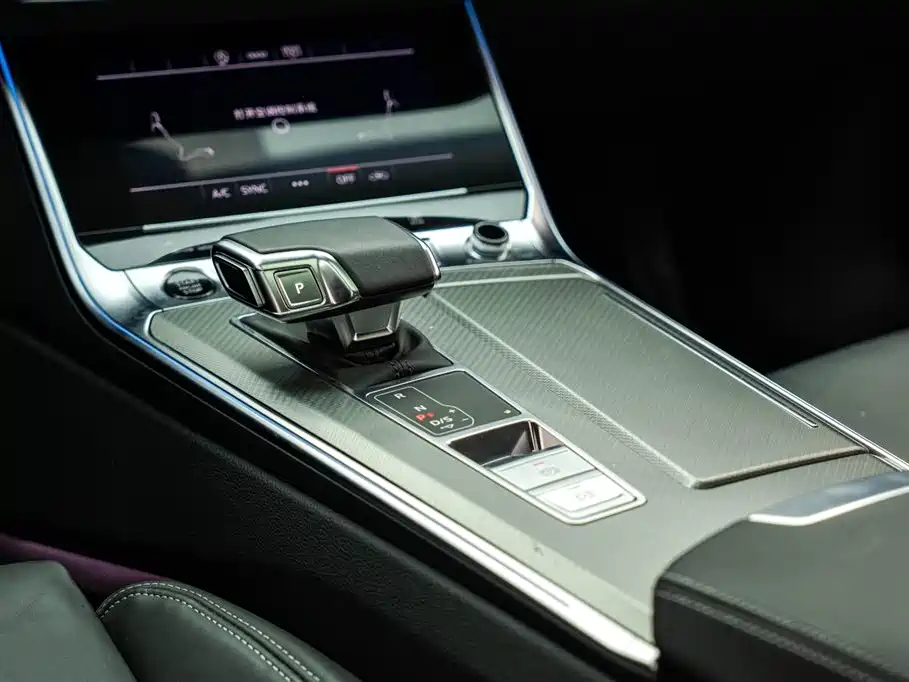 Audi A6L 2023 — фото 14