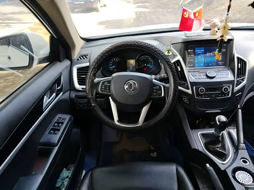 Dongfeng Fengshen AX7 2016 — фото 15