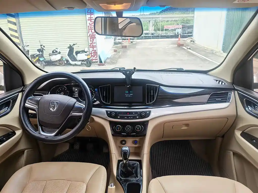 Baojun 730 2016