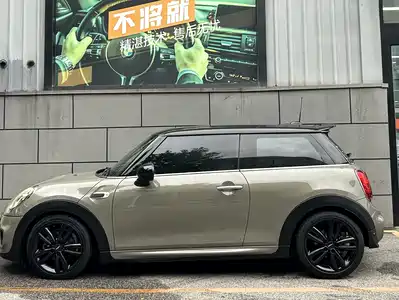 MINI MINI 2018
