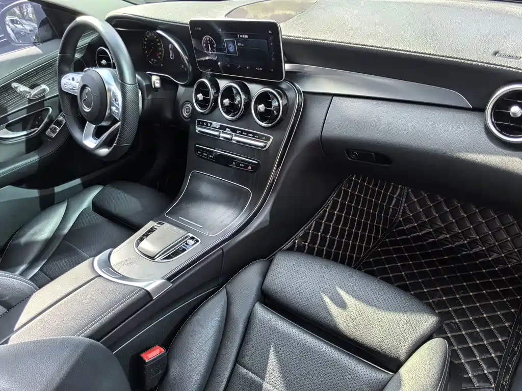 Mercedes-Benz C-Class 2020 — фото 15