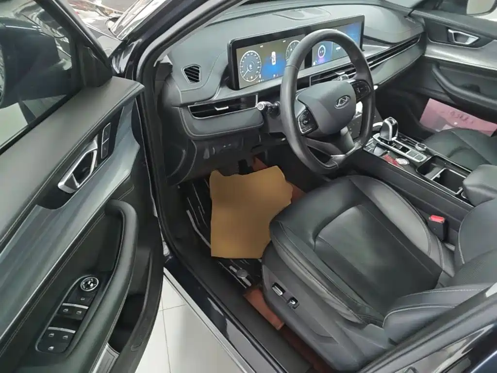 Chery Tiggo 8 PLUS 2021 — фото 16