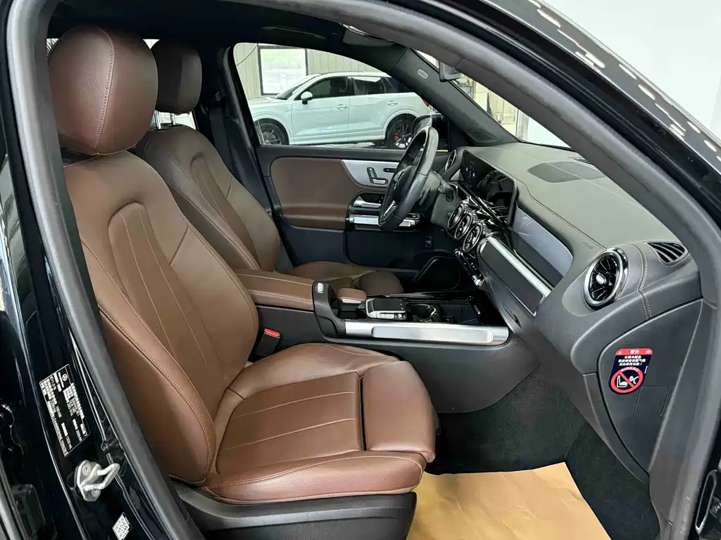 Mercedes-Benz GLB 2020 — фото 22
