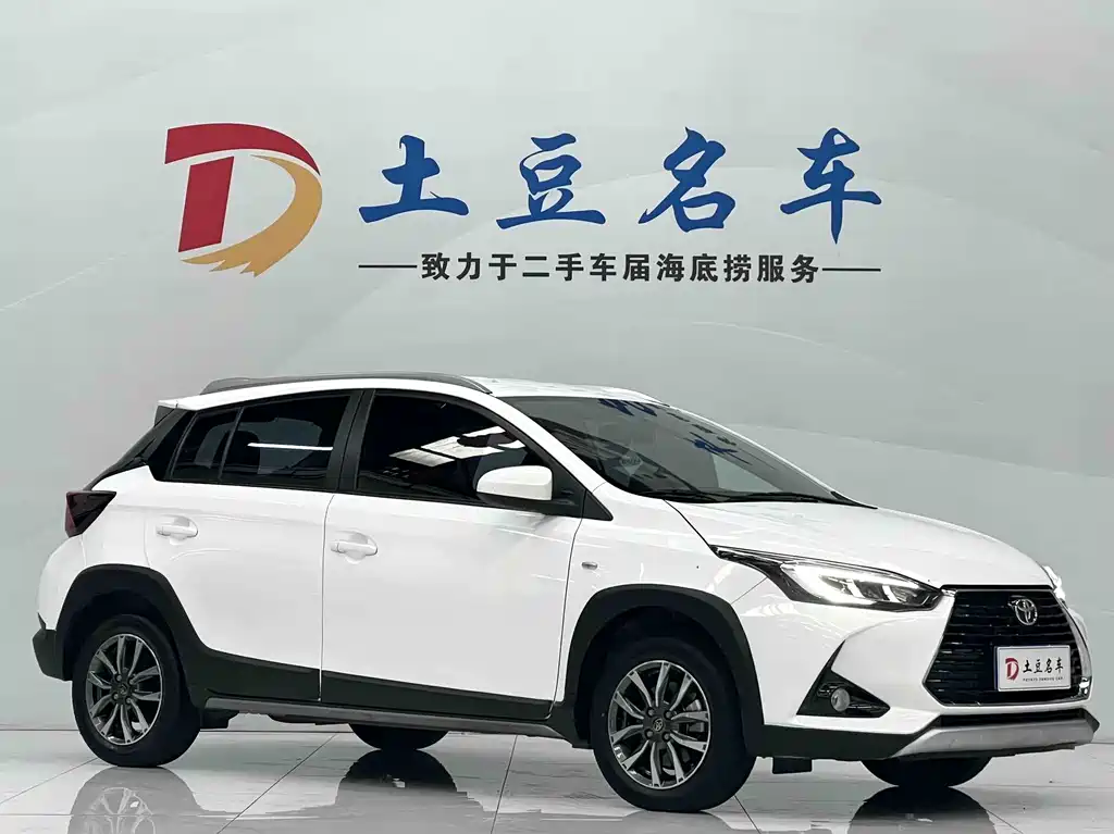 Toyota Yaris L 2022