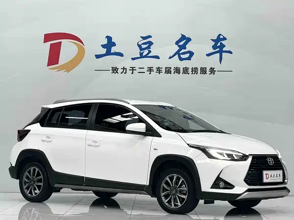 Toyota Yaris L 2022