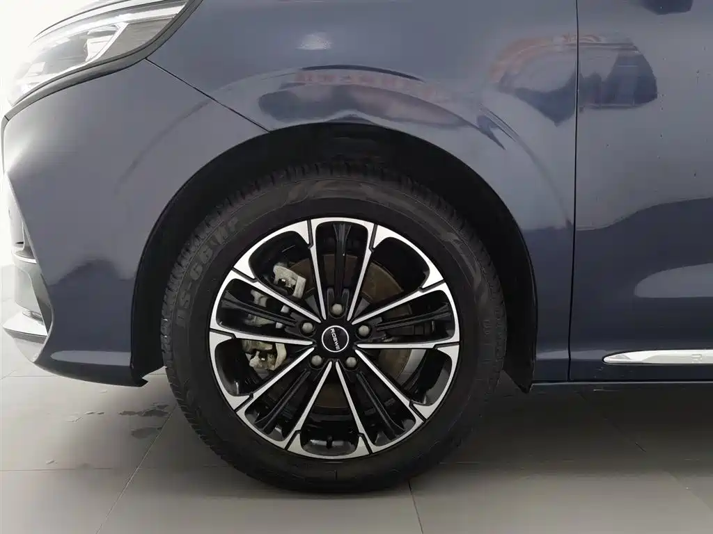 Roewe iMAX8 2020 — фото 17