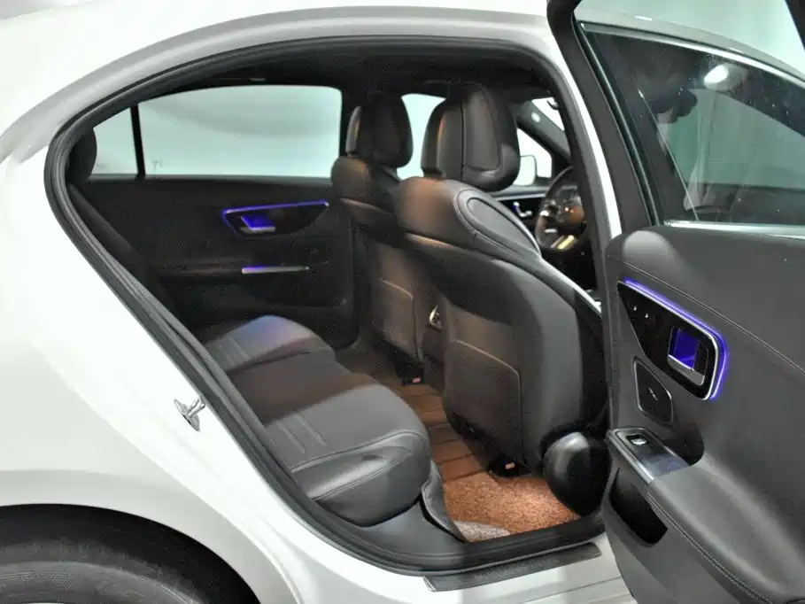 Mercedes-Benz C-Class 2022 — фото 15