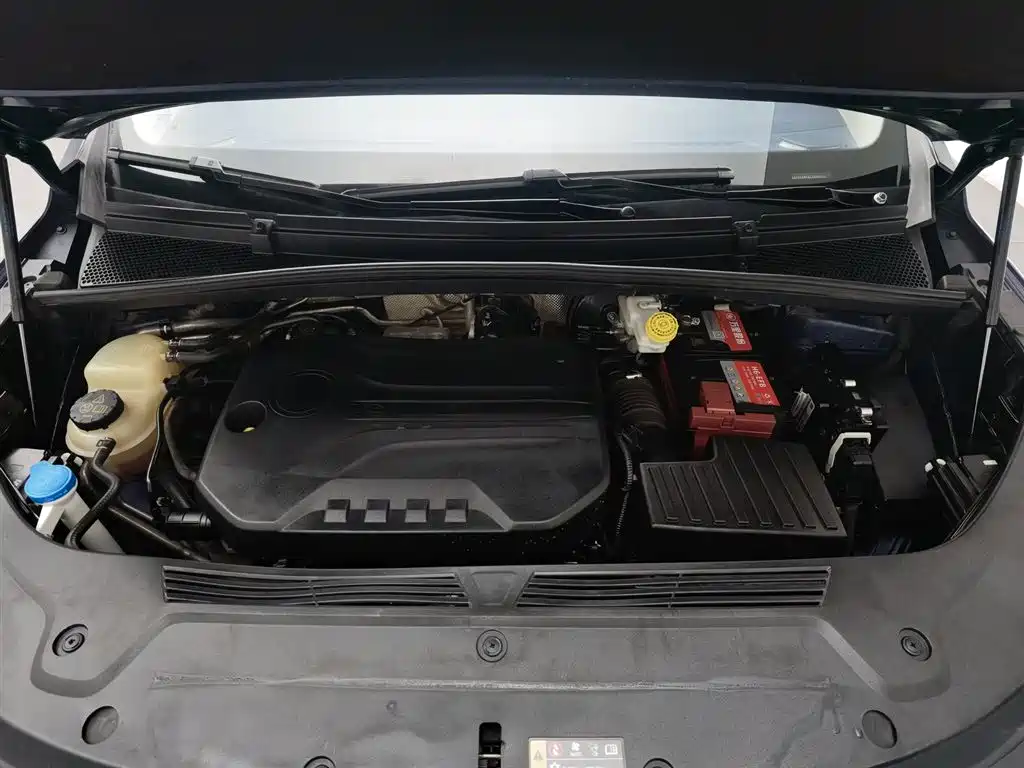 Roewe iMAX8 2020