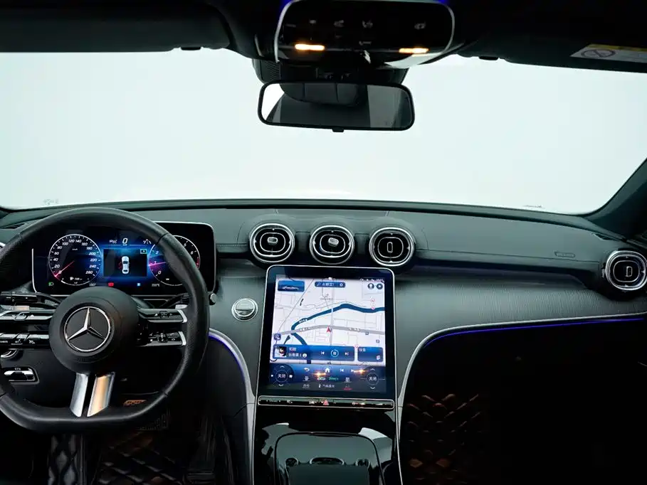 Mercedes-Benz C-Class 2023 — фото 8