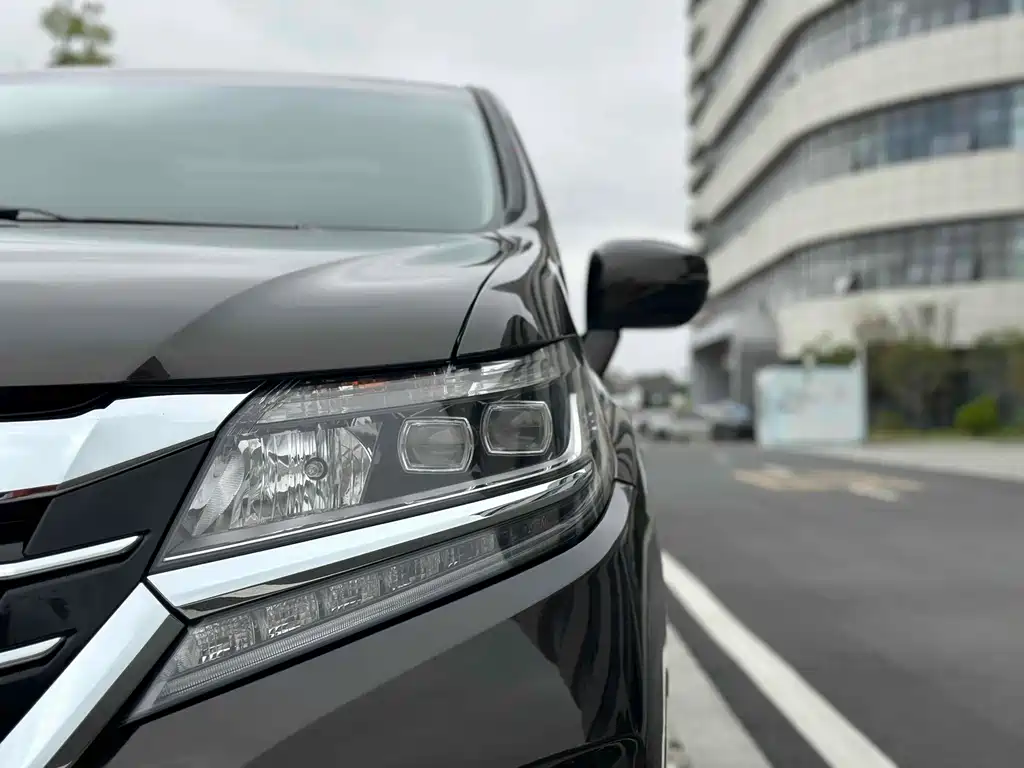 Honda Elysion 2019 — фото 12