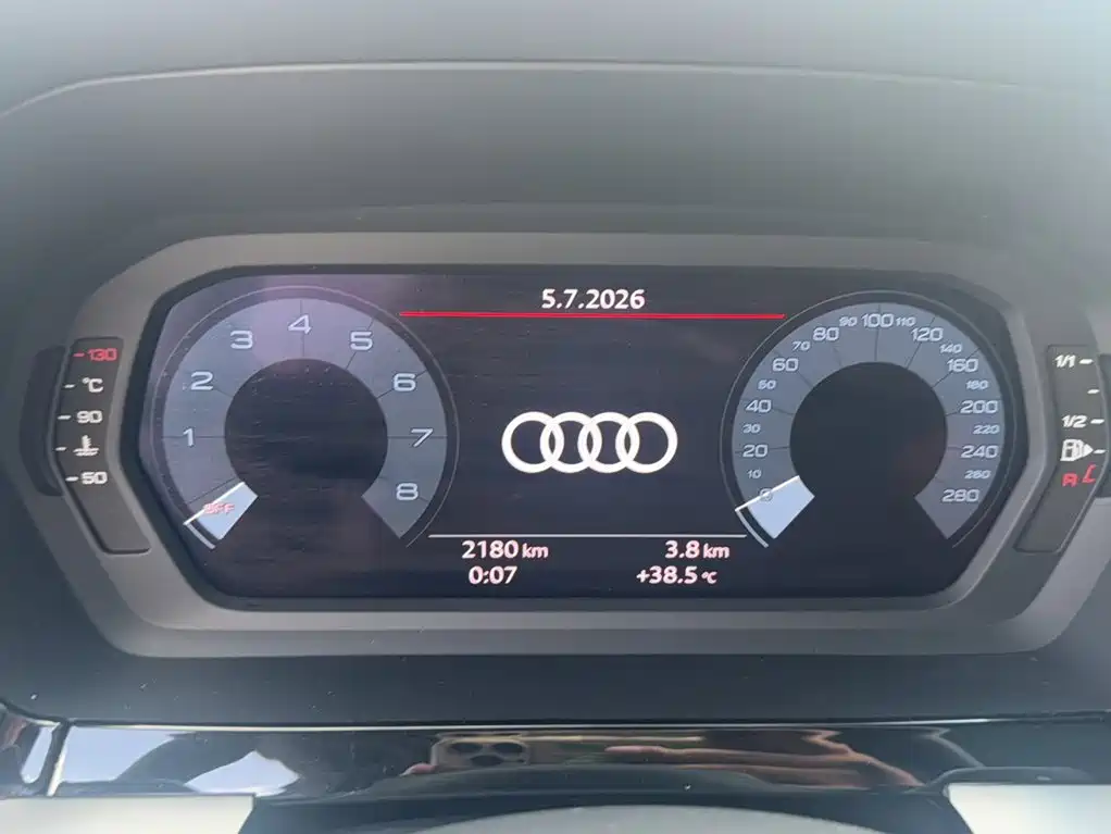 Audi A3 2025 — фото 12