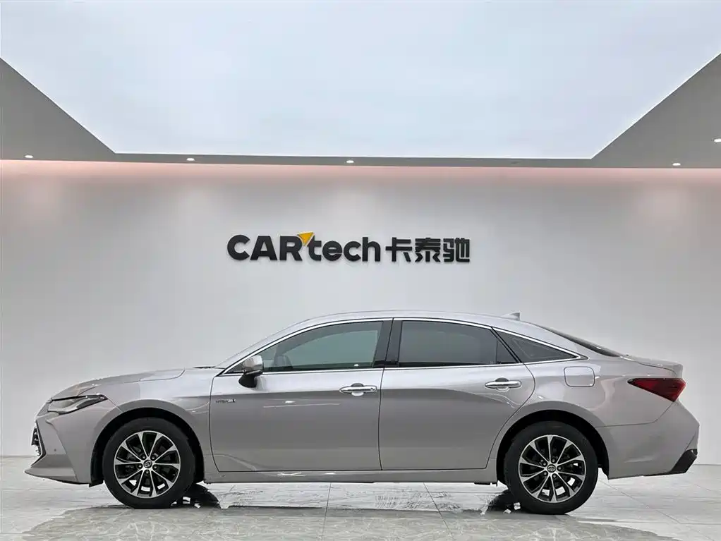Toyota Avalon 2022