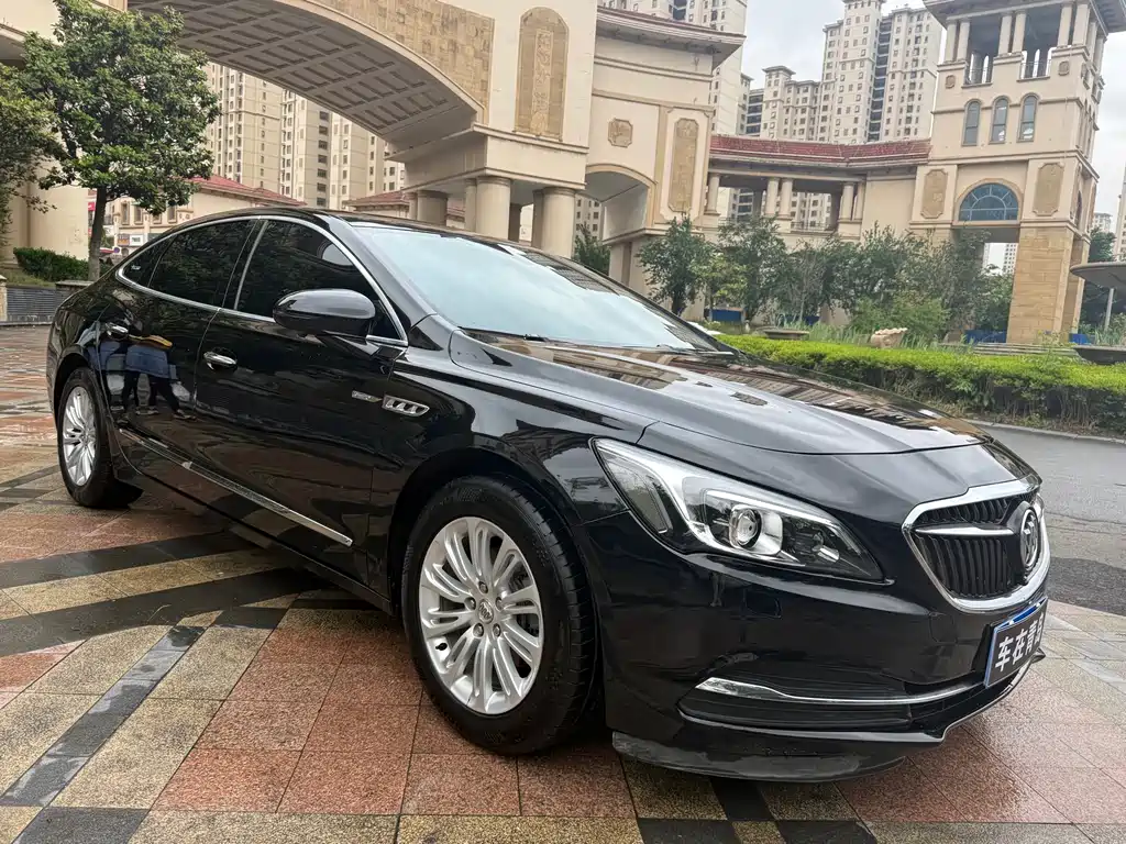 Buick LaCrosse 2017 — фото 3