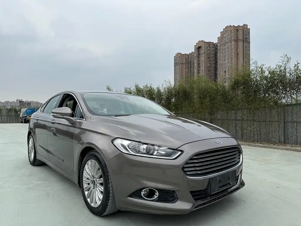 Ford Mondeo 2015 — фото 3