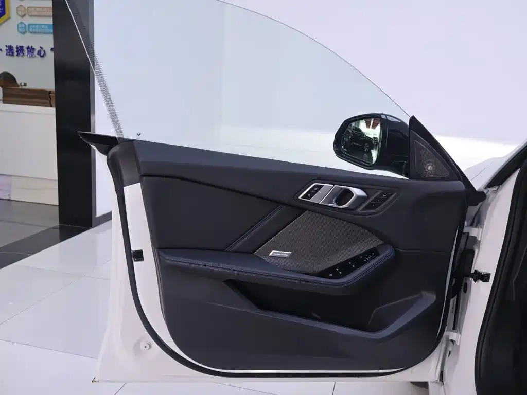 BMW 2 Series 2025 — фото 19