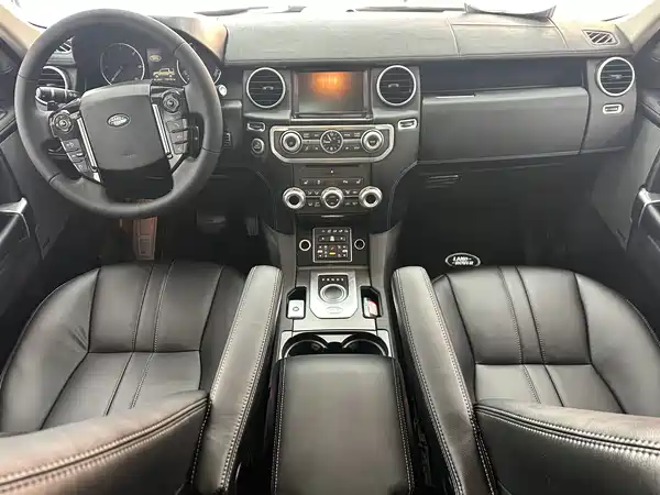Land Rover Discovery 2013