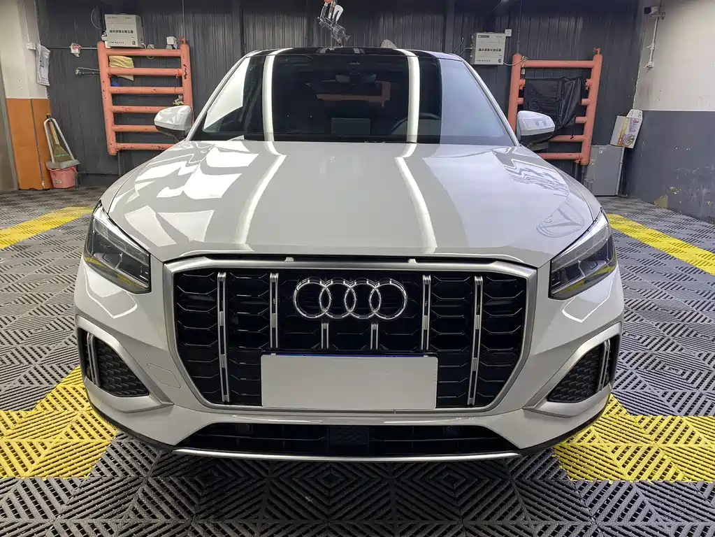 Audi Q2L 2022