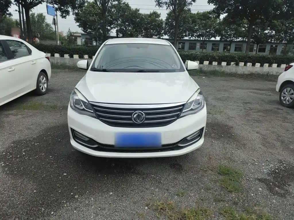 Dongfeng Fengshen A60 2017 — фото 5