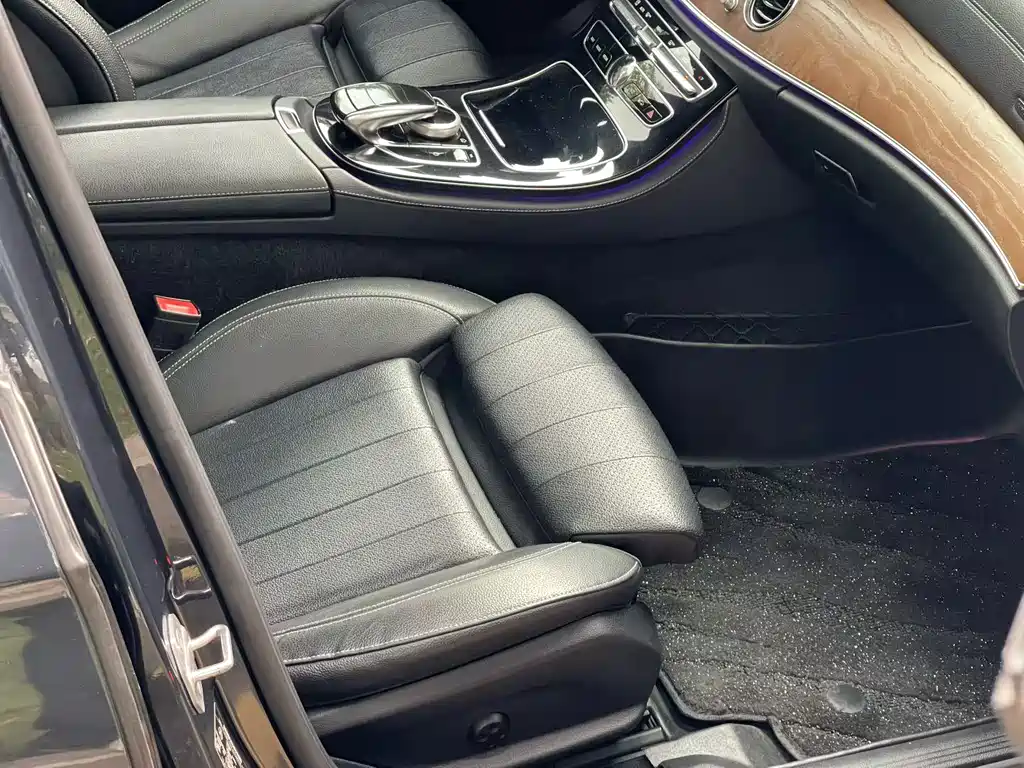 Mercedes-Benz E-Class 2017 — фото 4
