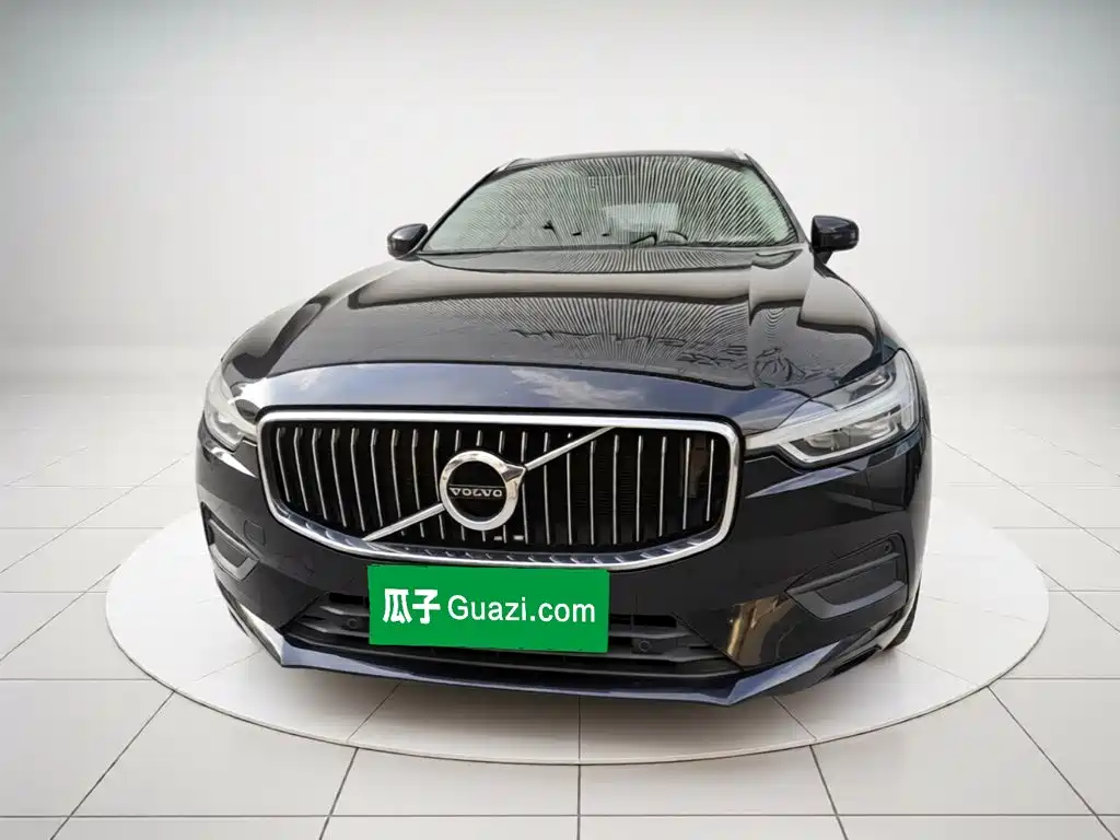 Volvo XC60 2019 — фото 24