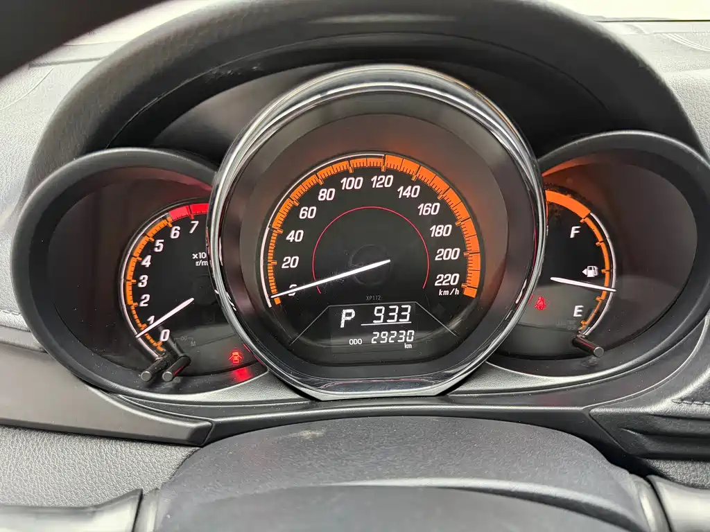 Toyota Yaris L 2022