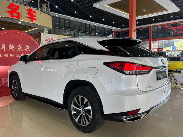 Lexus RX 2020
