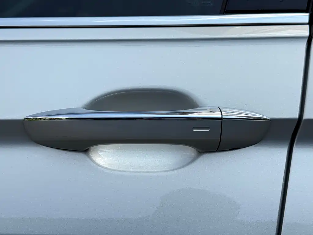 Volkswagen Tiguan L 2023 — фото 37