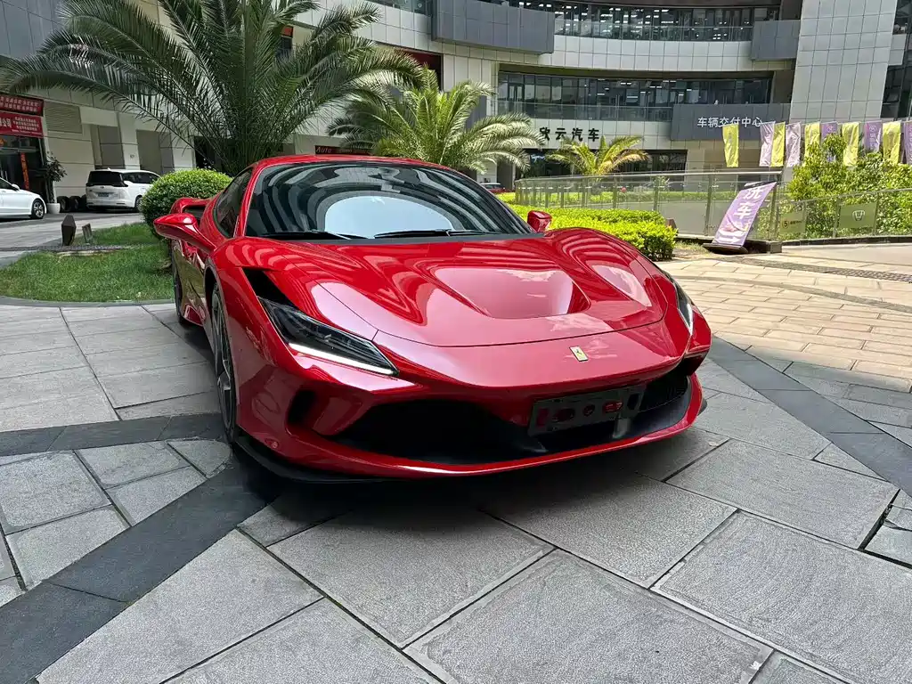 Ferrari F8 2023 — фото 3