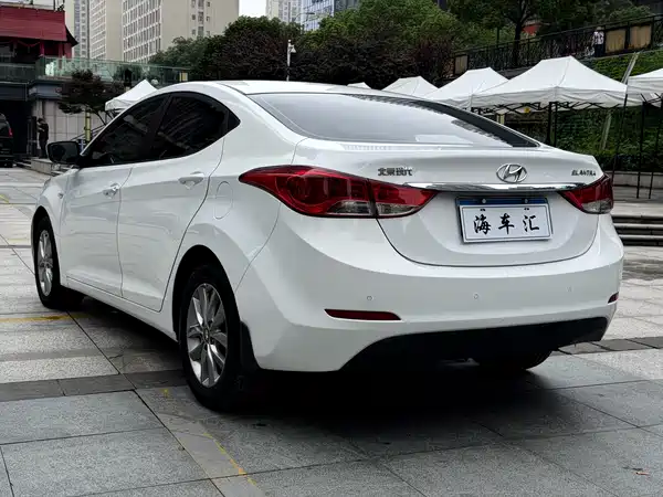 Hyundai Elantra Langdong 2015