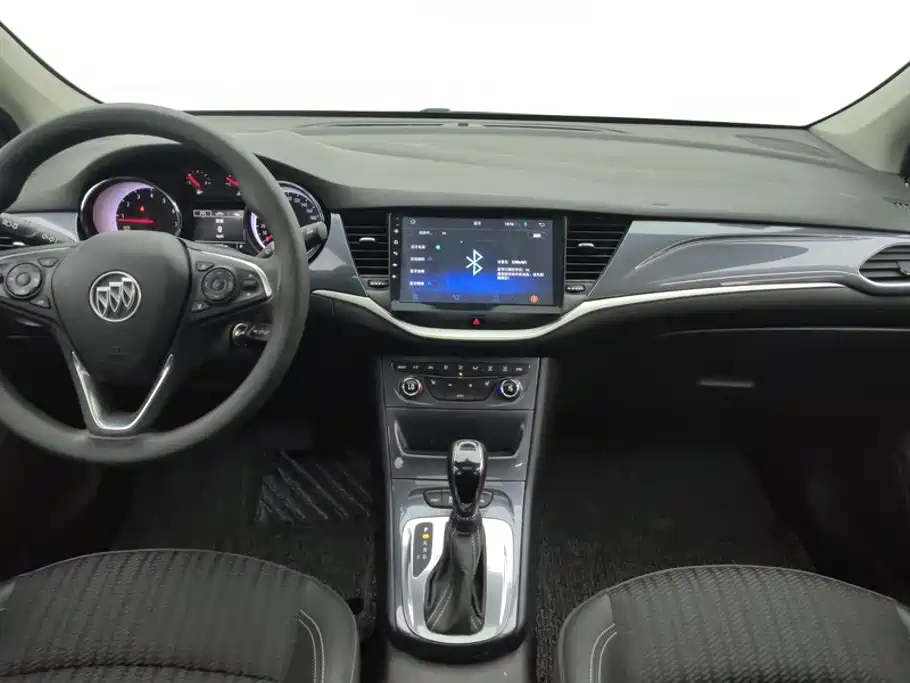 Buick Verano 2018 — фото 12