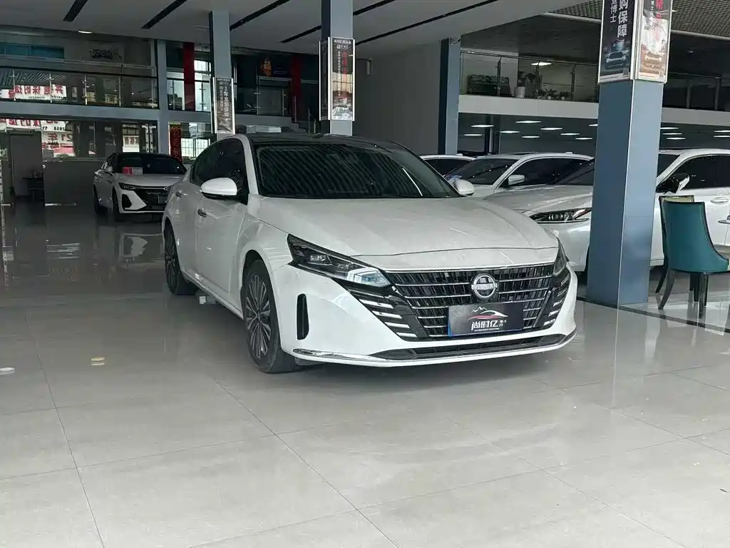 Nissan Teana 2024