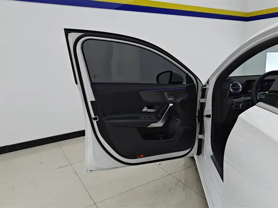 Mercedes-Benz A-Class 2023