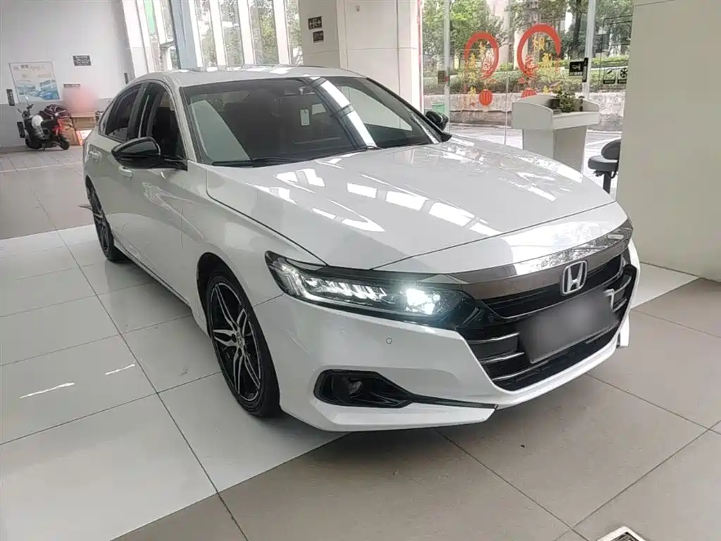 Honda Accord 2023 — фото 4