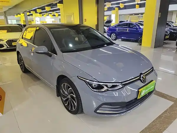Volkswagen Golf 2021