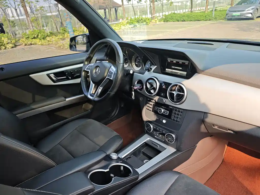 Mercedes-Benz GLK-Class 2015 — фото 13