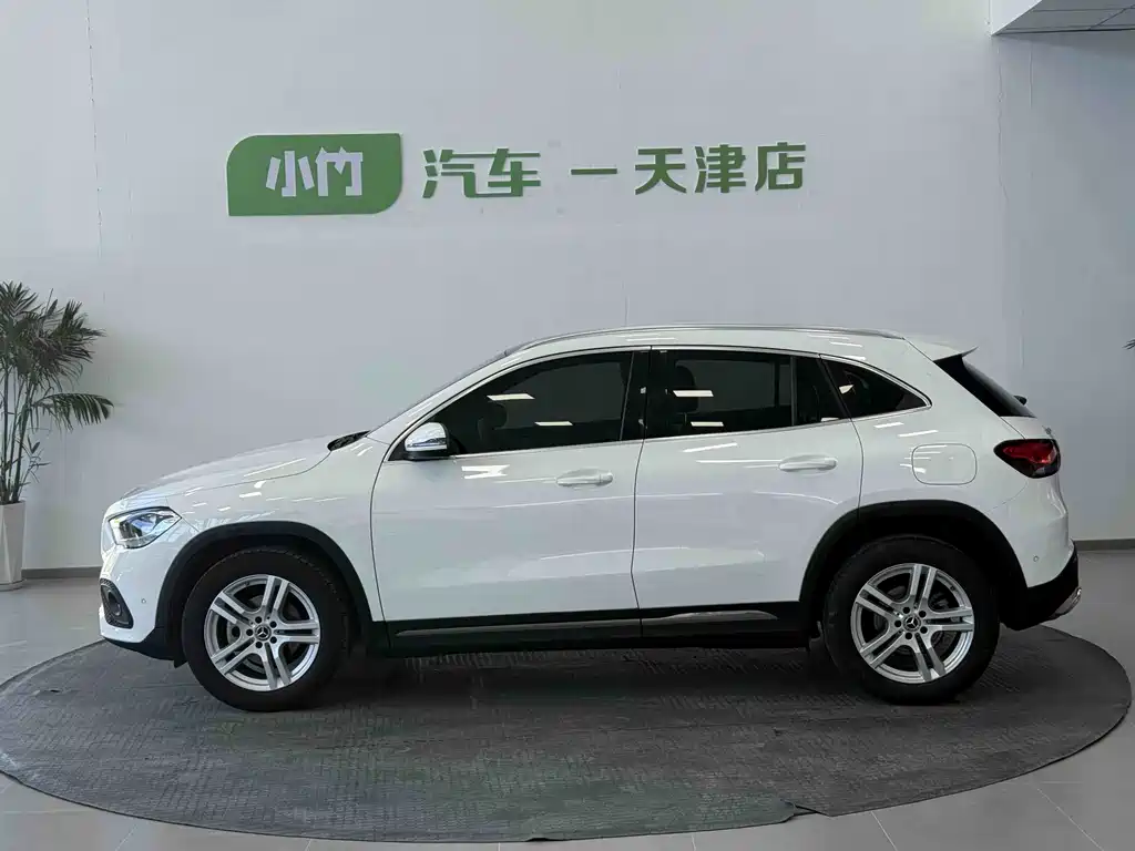 Mercedes-Benz GLA 2020
