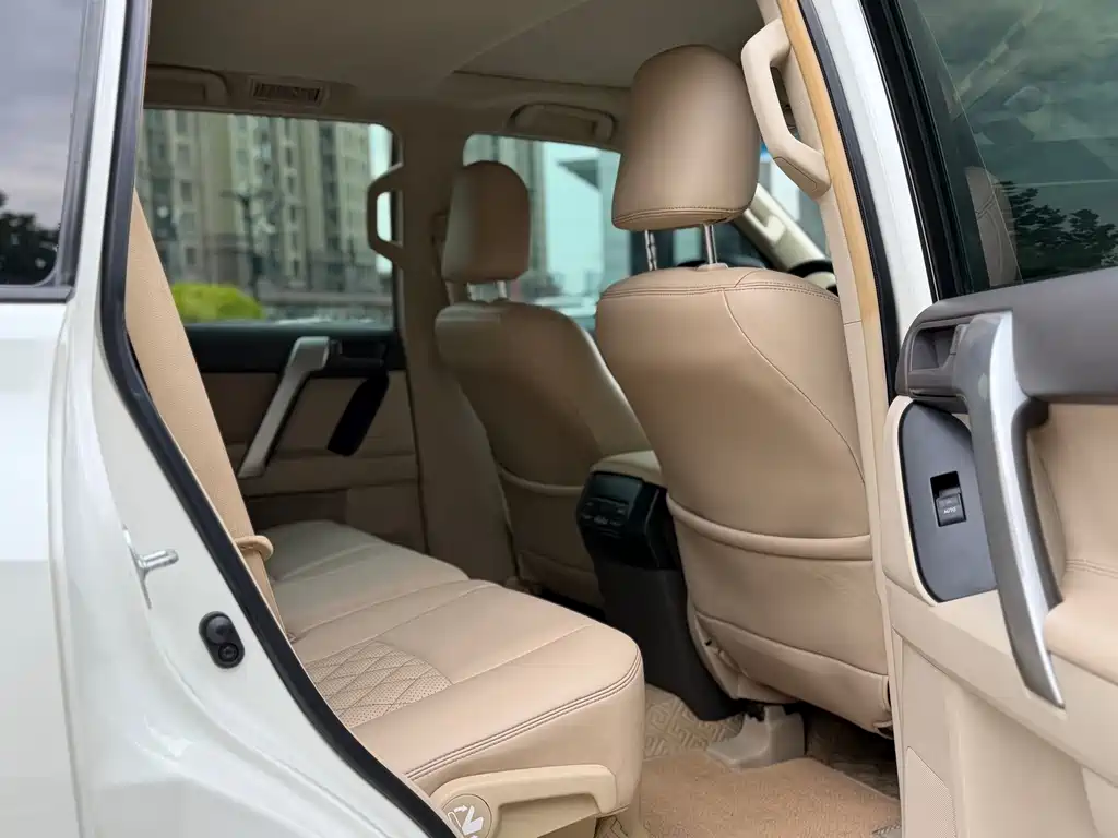 Toyota Prado 2019 — фото 10