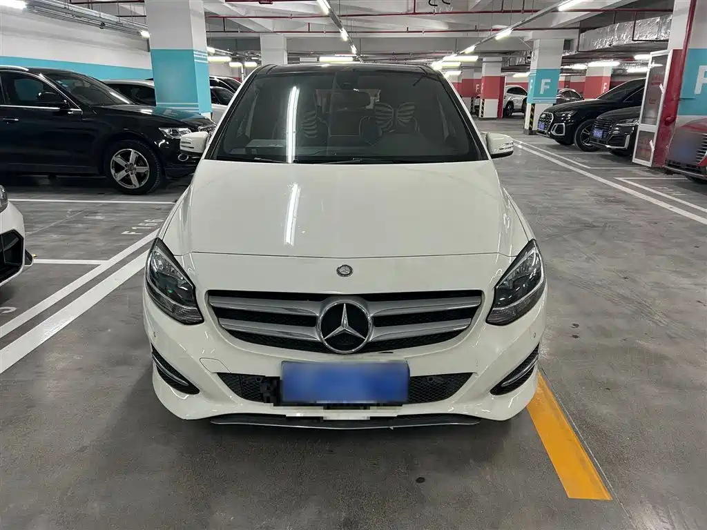 Mercedes-Benz B-Class 2016 — фото 25