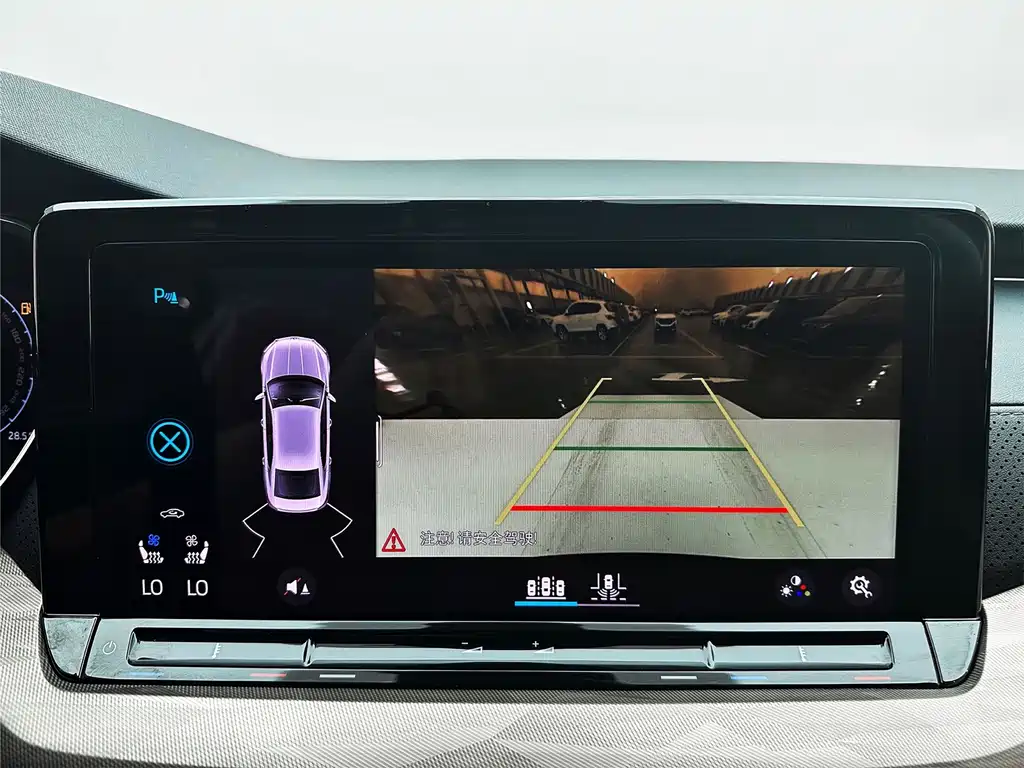 Skoda Octavia 2022 — фото 12